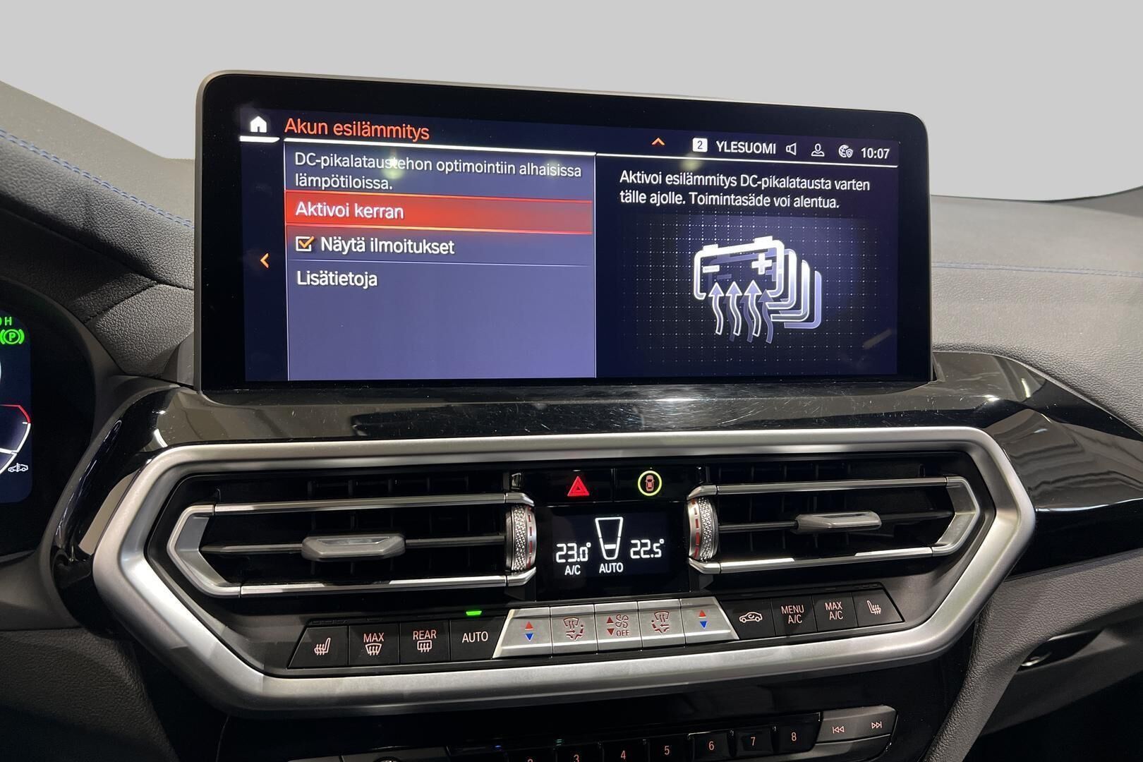 BMW iX3 iso kuva 23