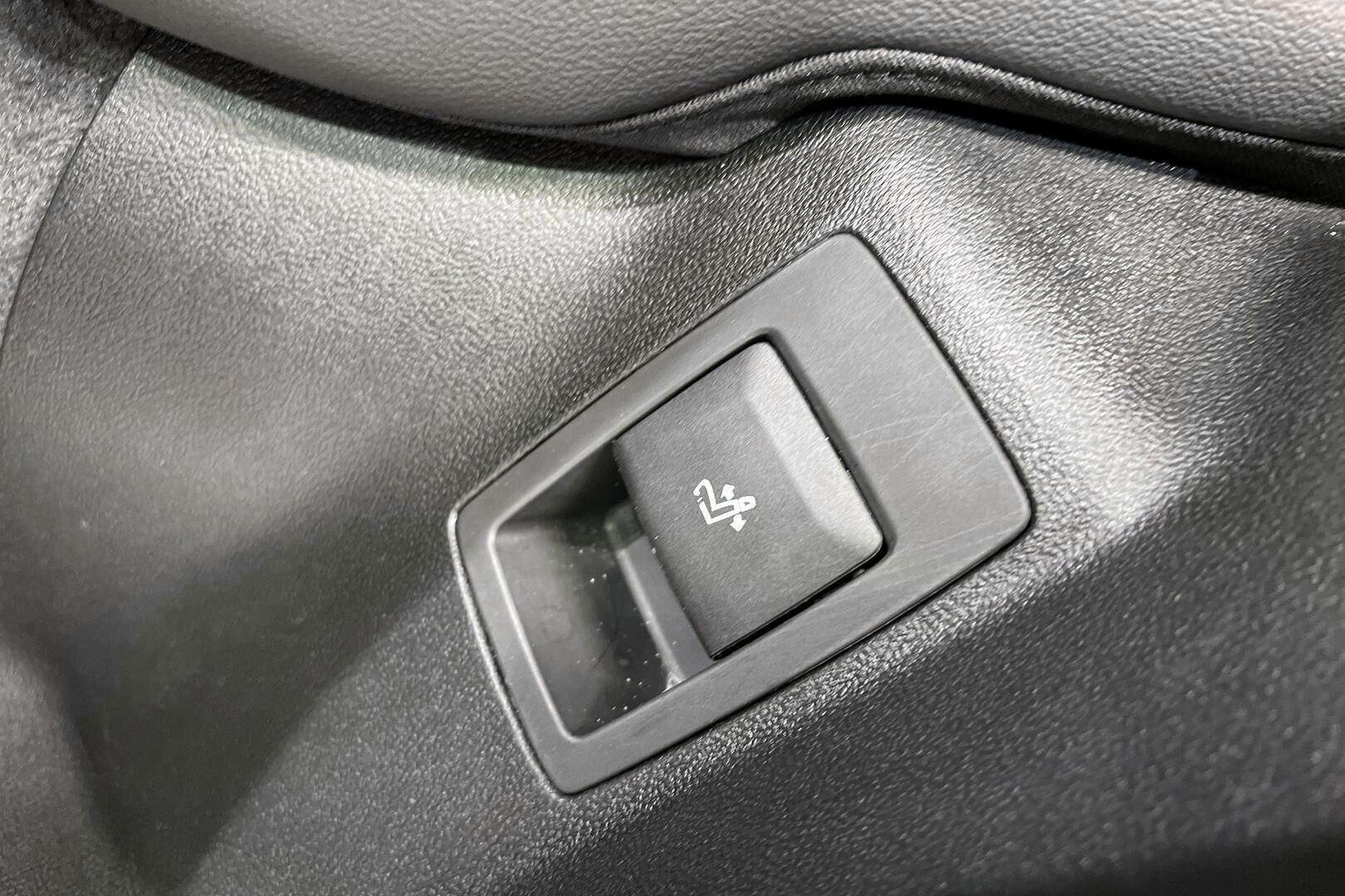 BMW iX3 iso kuva 37