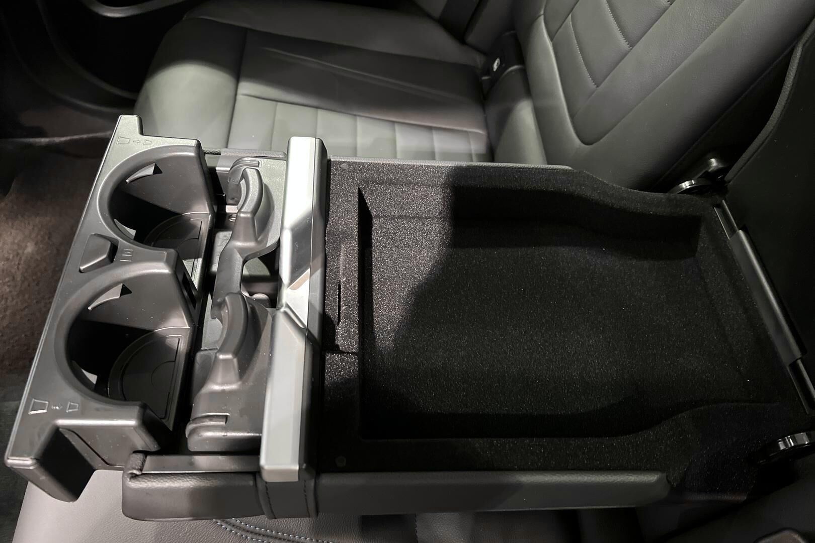 BMW iX3 iso kuva 38