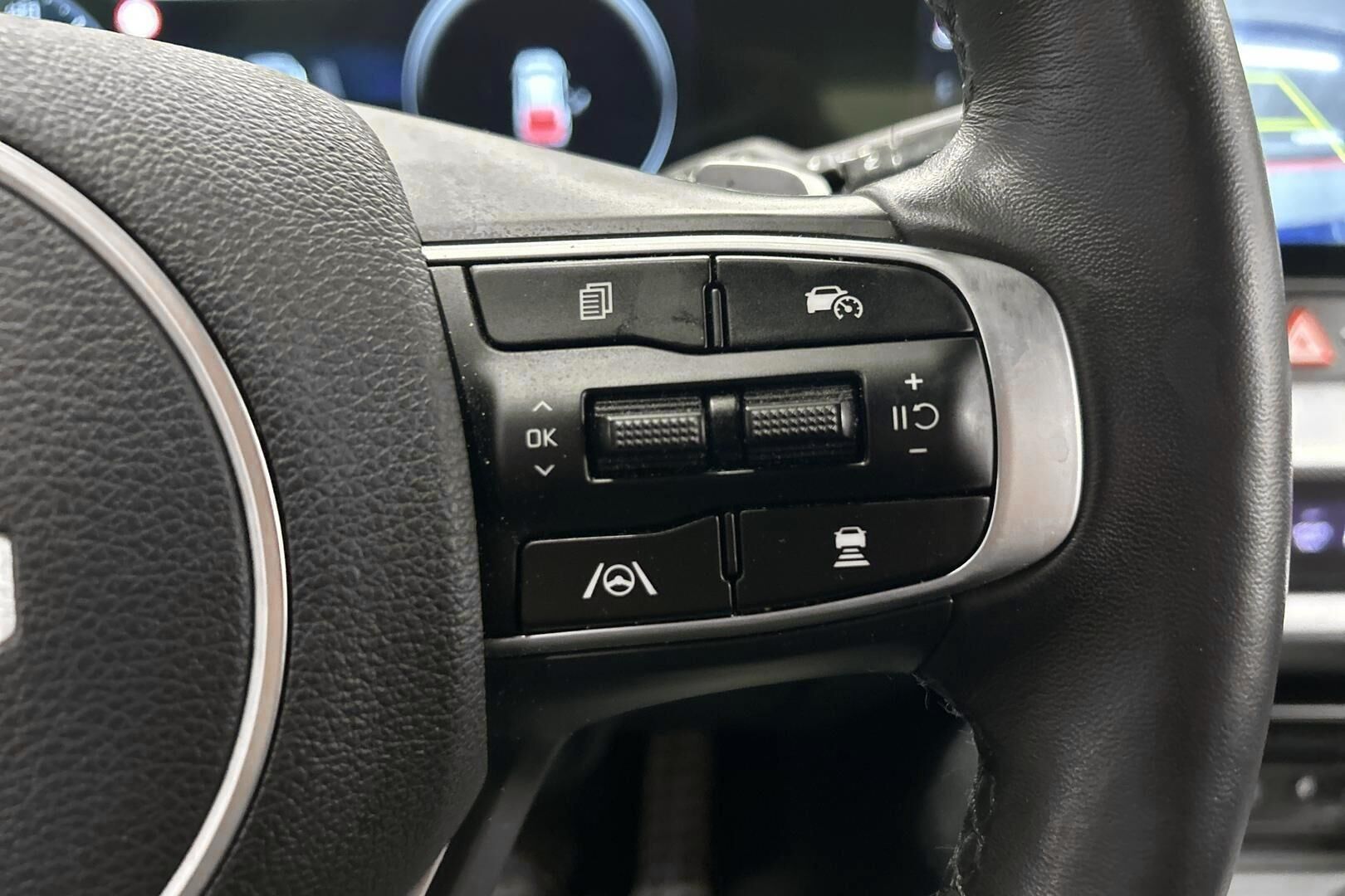 Kia Sportage iso kuva 15