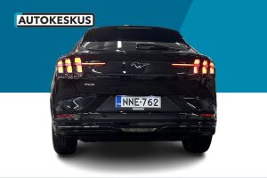 Ford Mustang Mach-E esikatselu 6
