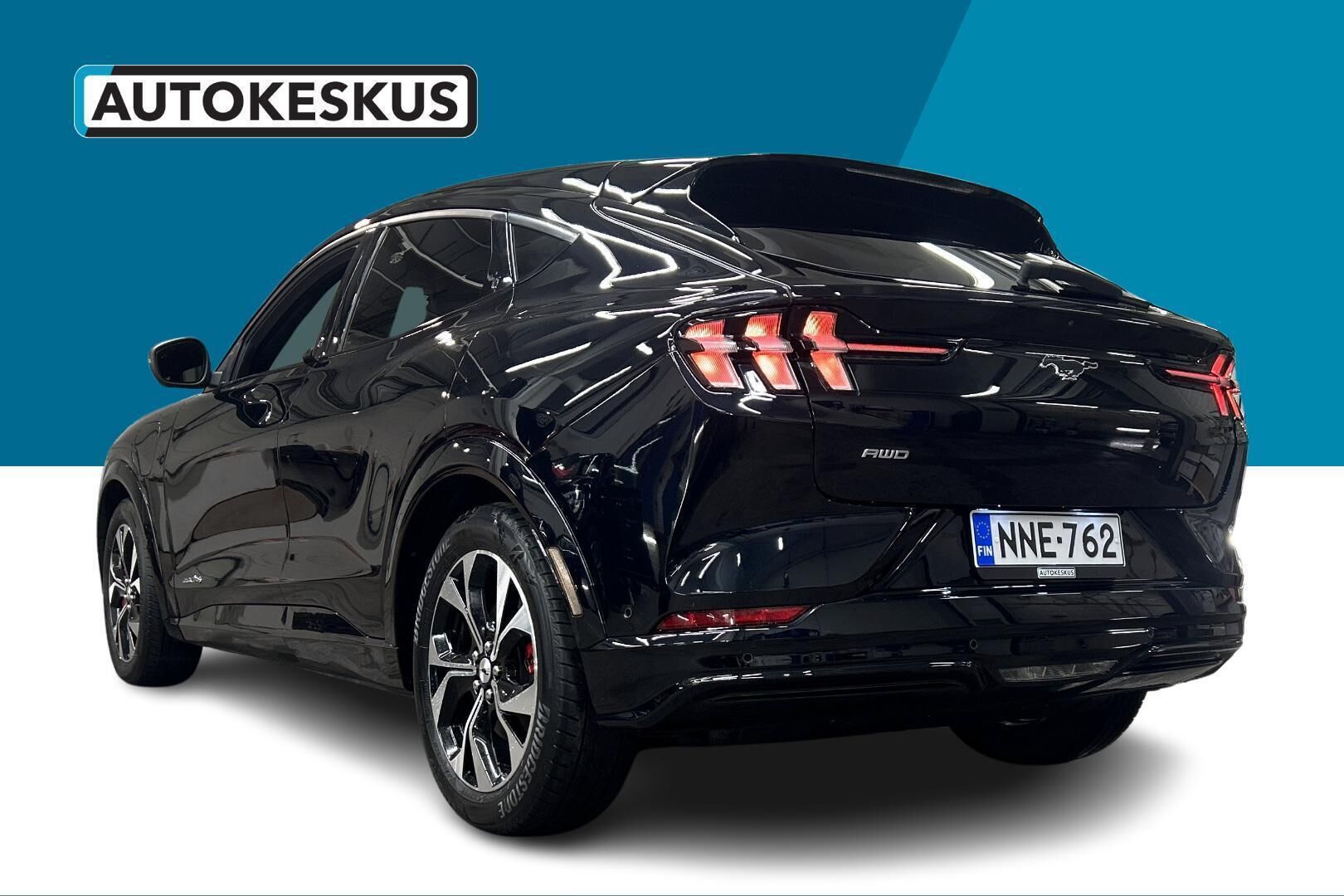 Ford Mustang Mach-E iso kuva 7