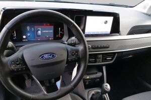 Ford Transit Courier esikatselu 2
