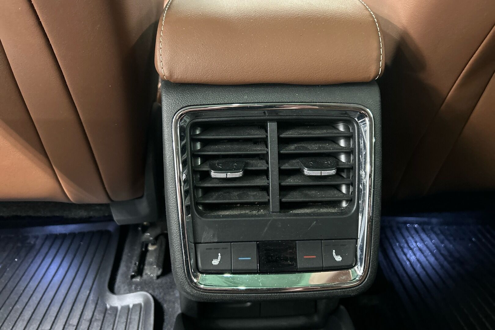 Skoda Enyaq iso kuva 23