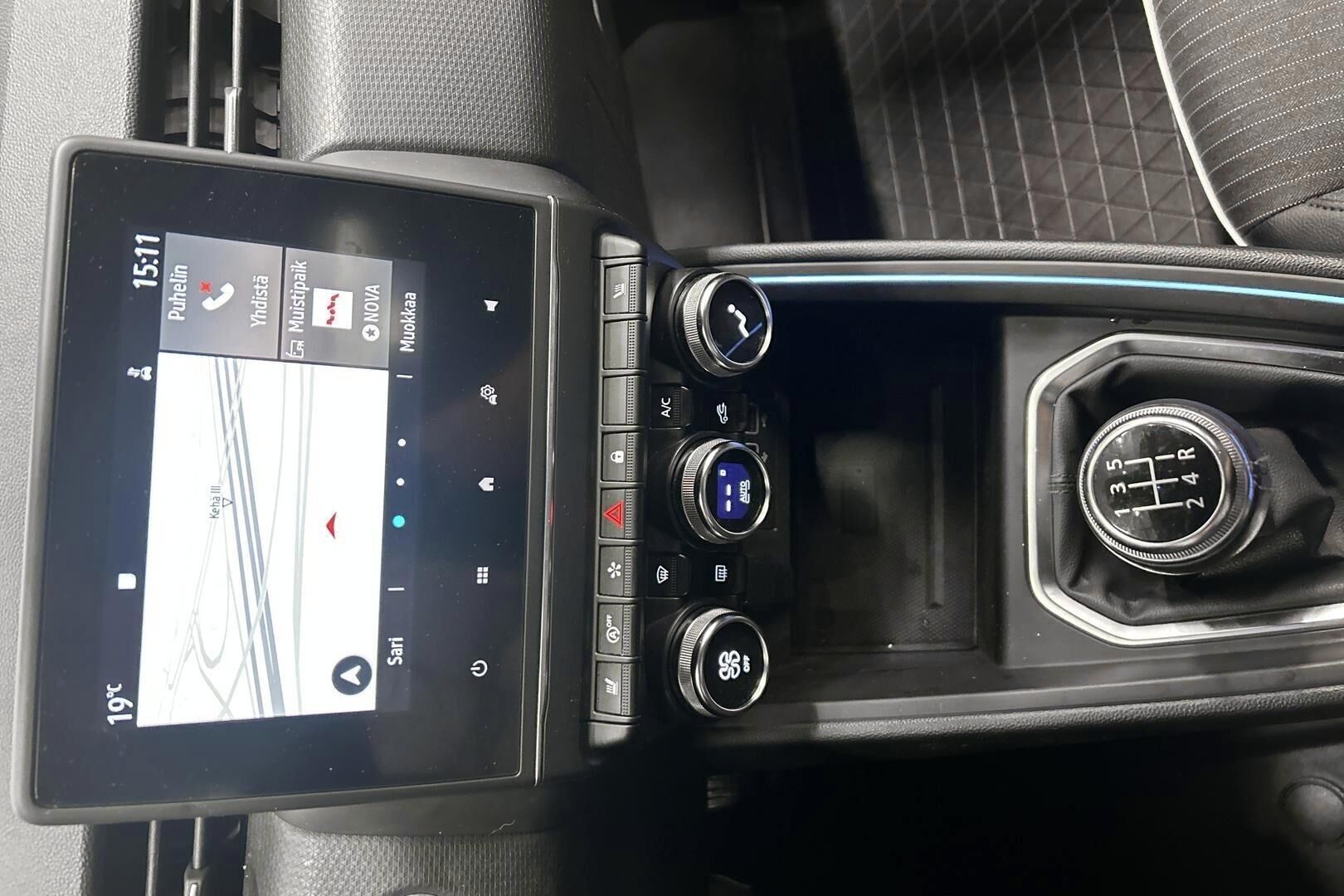 Renault Clio iso kuva 18