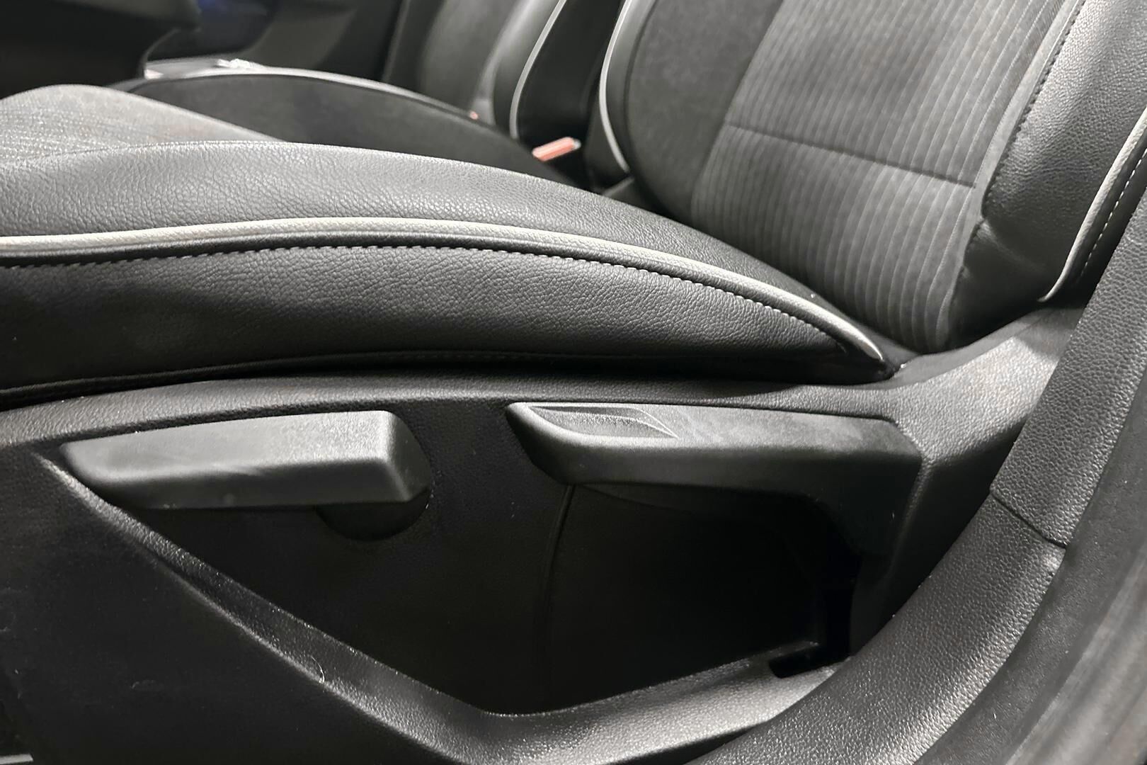 Renault Clio iso kuva 22