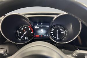 Alfa Romeo Giulia esikatselu 21