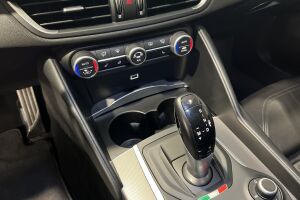 Alfa Romeo Giulia esikatselu 24