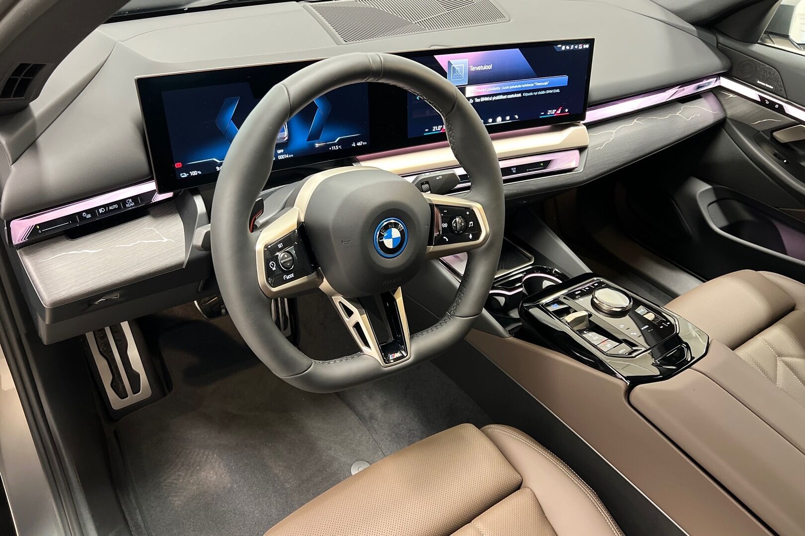 BMW i5 iso kuva 12