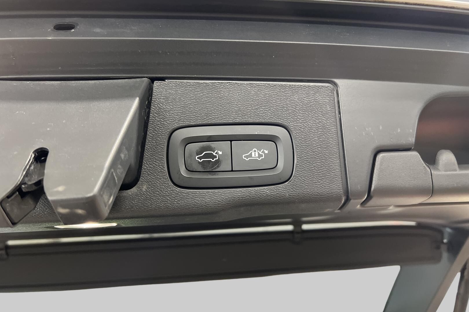Volvo XC60 iso kuva 20
