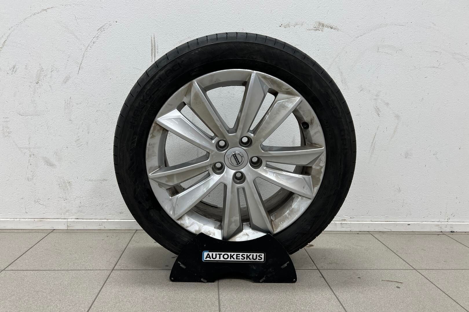 Volvo V60 iso kuva 20