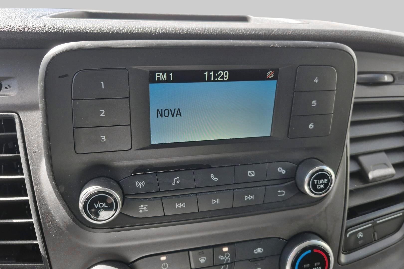 Ford Transit iso kuva 14