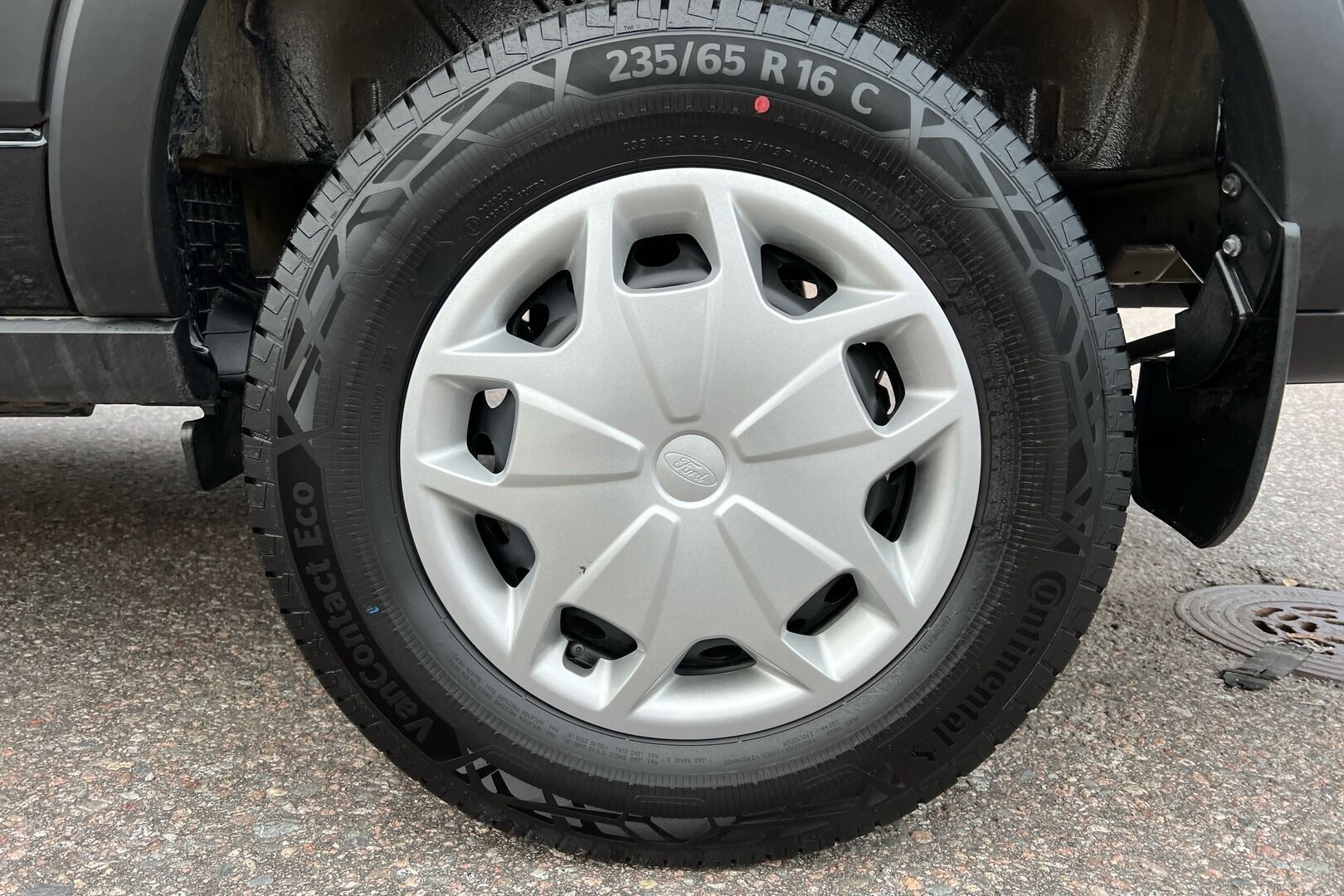 Ford Transit iso kuva 10