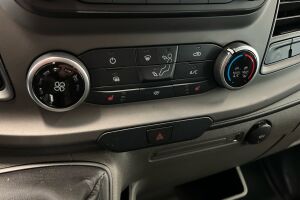 Ford Transit esikatselu 19