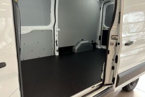 Ford Transit esikatselu 8