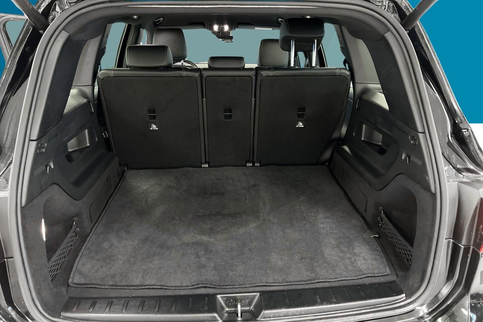 Mercedes-Benz EQB iso kuva 11