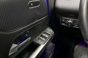 Mercedes-Benz EQB esikatselu 19