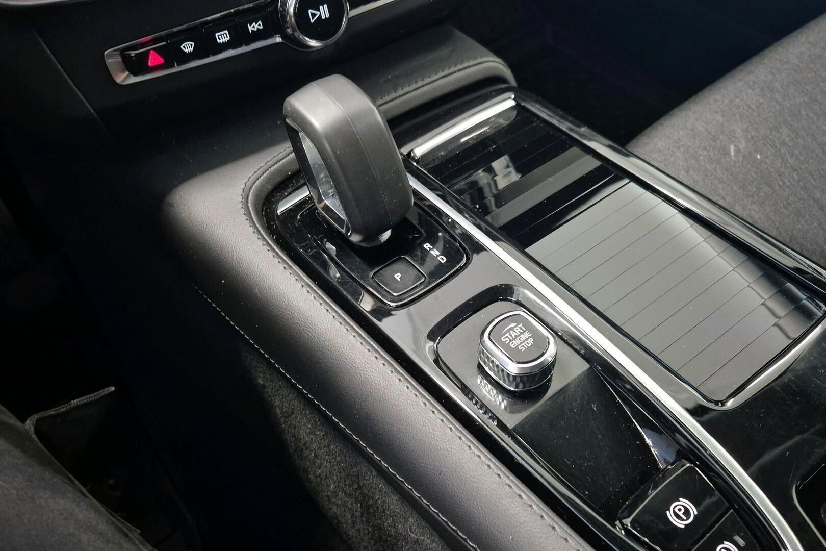 Volvo V90 iso kuva 17