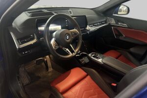 BMW iX2 esikatselu 1