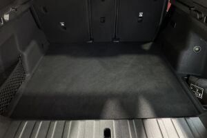 BMW iX2 esikatselu 11