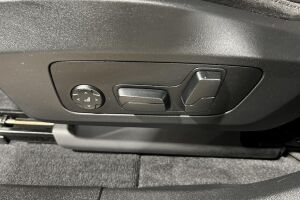 BMW iX2 esikatselu 15