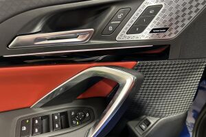 BMW iX2 esikatselu 16