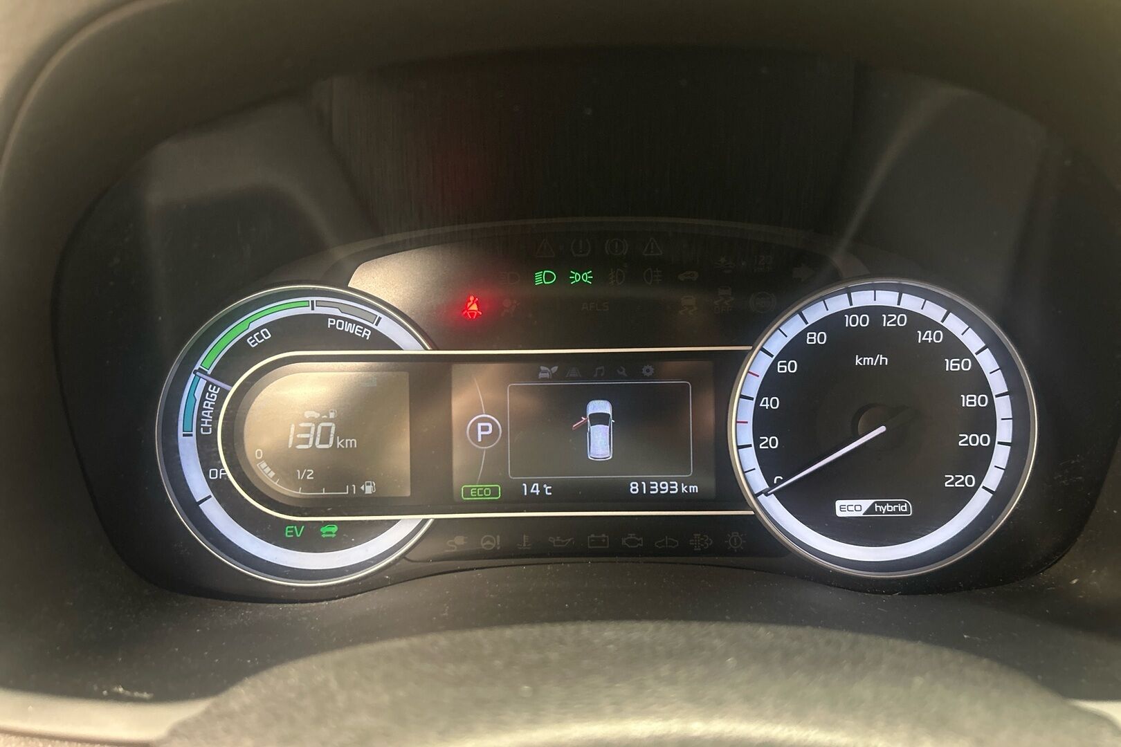 Kia Niro iso kuva 13