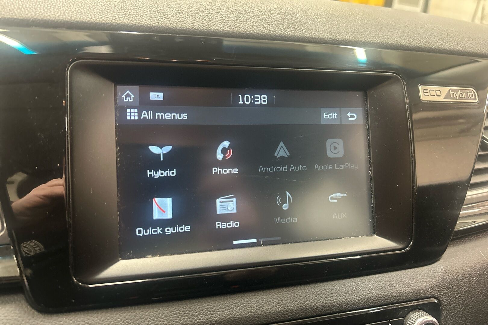 Kia Niro iso kuva 15