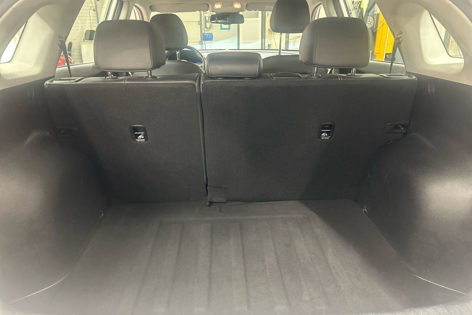 Kia Niro iso kuva 7