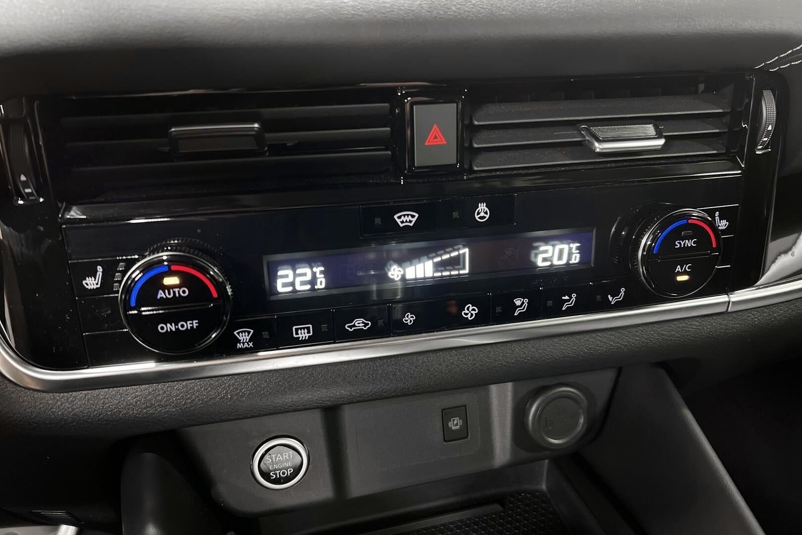 Nissan Qashqai iso kuva 17
