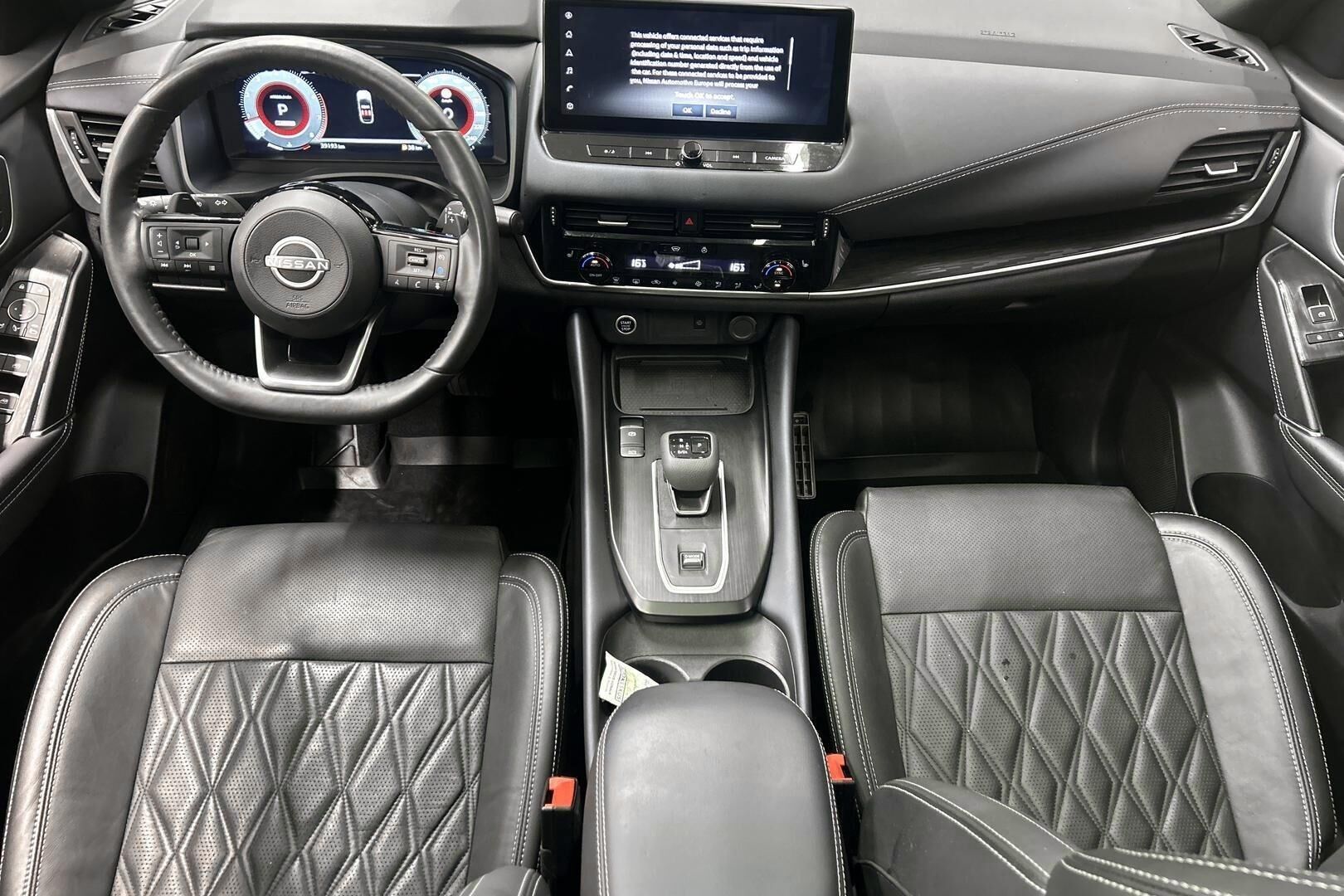 Nissan Qashqai iso kuva 10