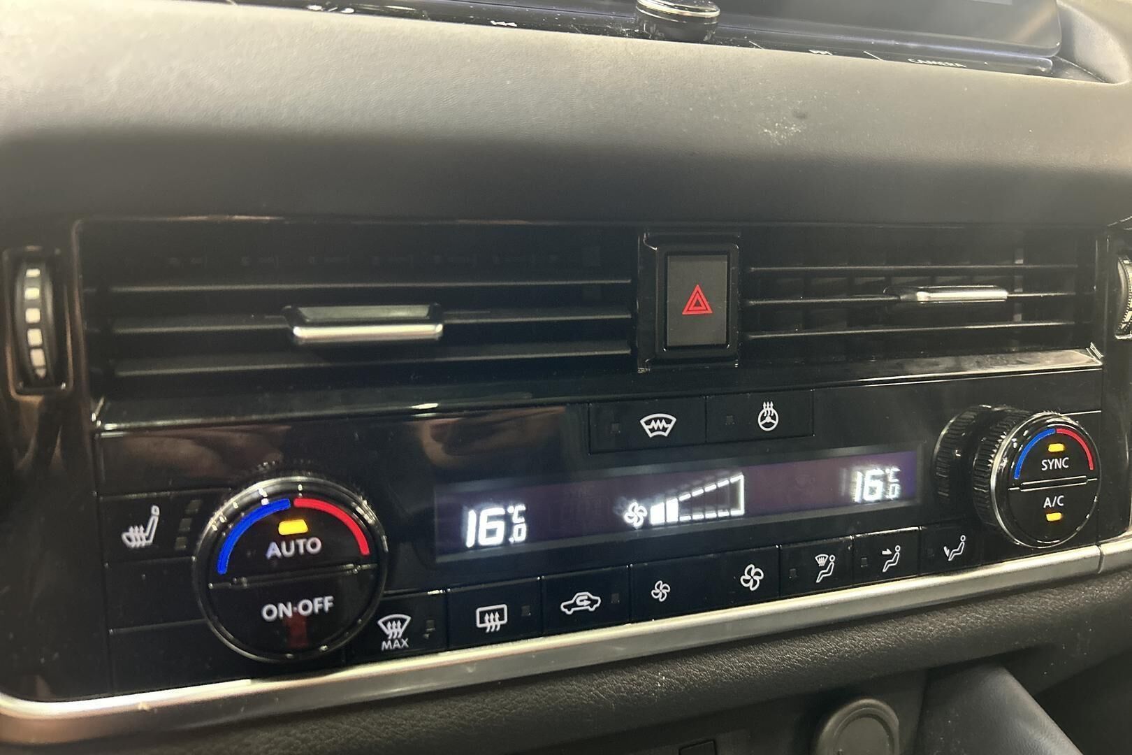 Nissan Qashqai iso kuva 18