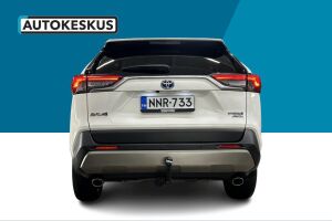 Toyota RAV4 esikatselu 5