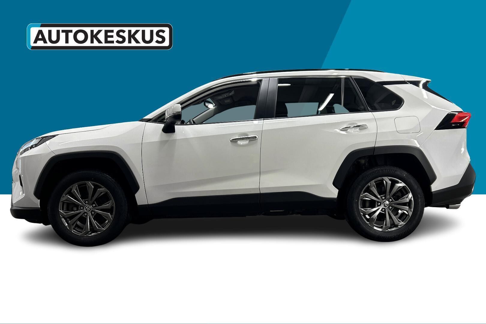 Toyota RAV4 iso kuva 7