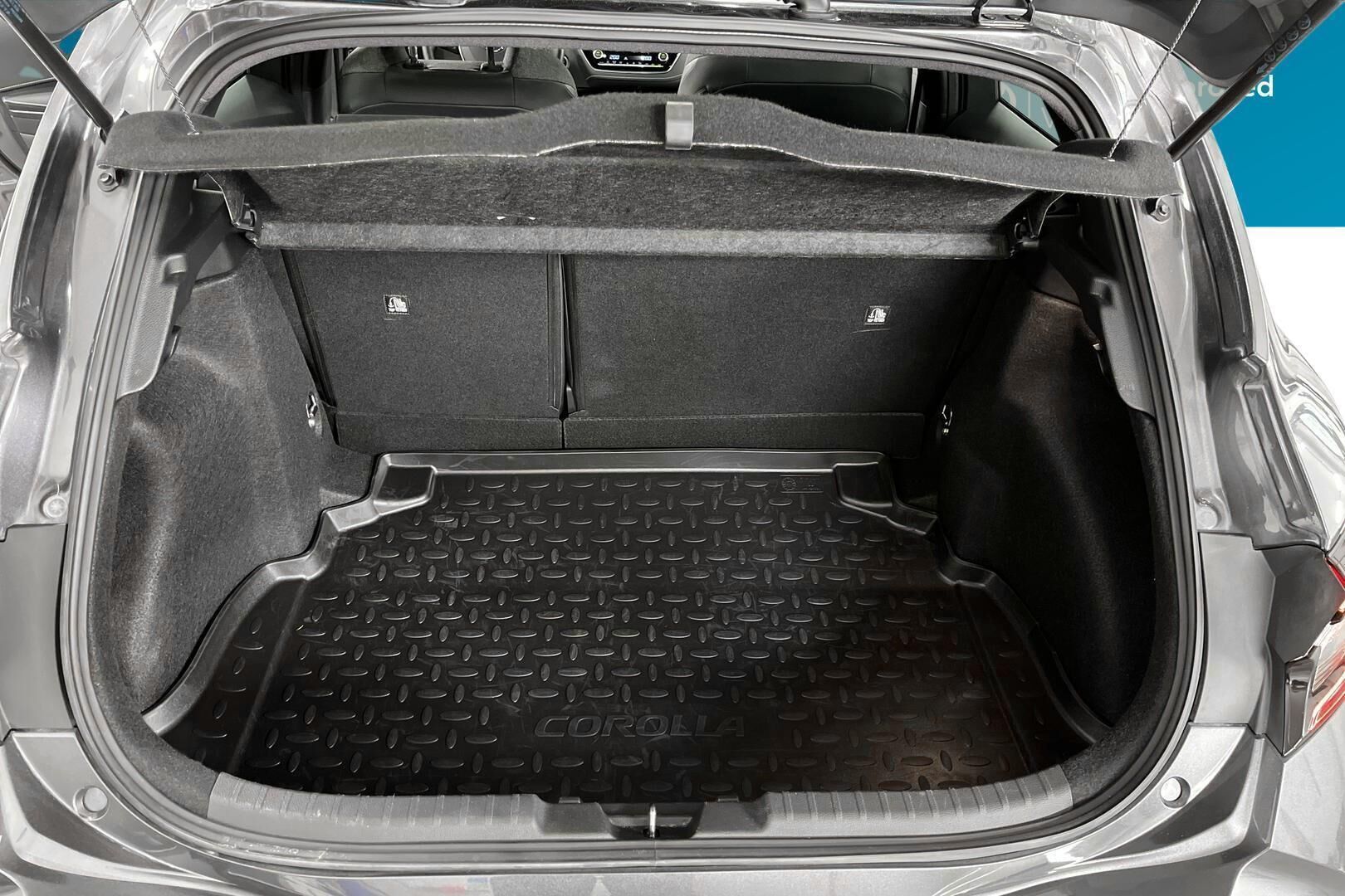 Toyota Corolla iso kuva 9