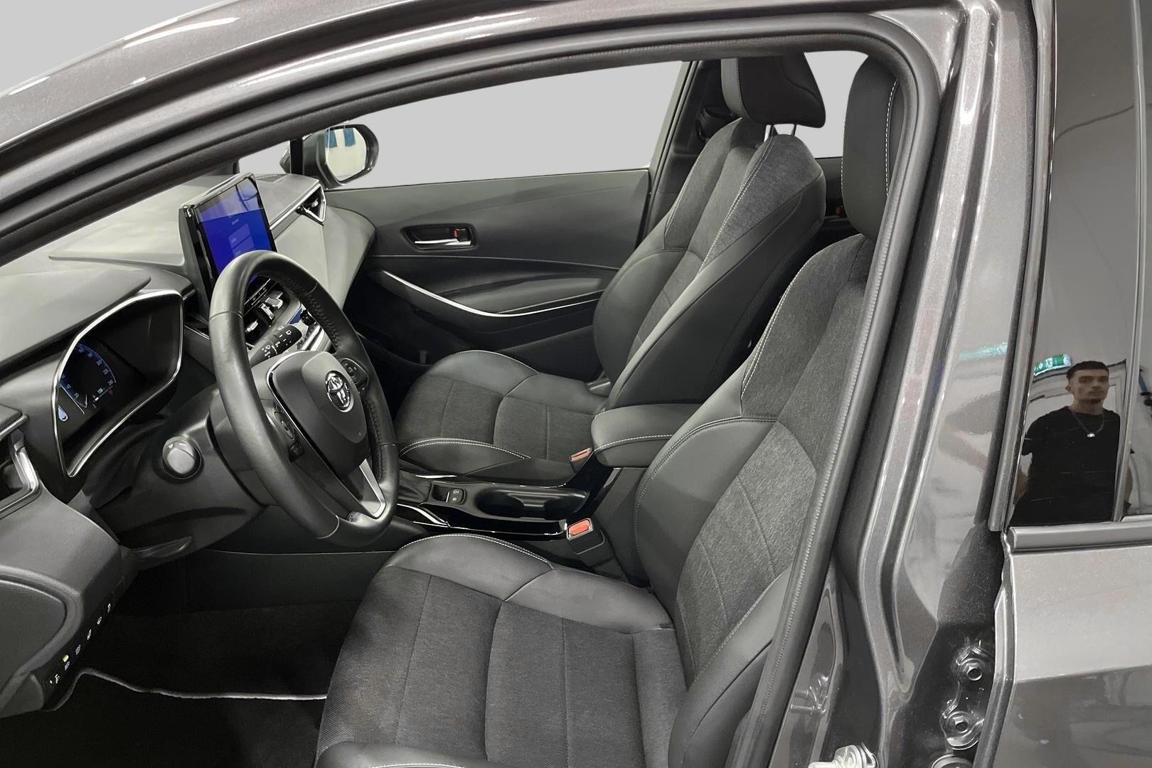 Toyota Corolla iso kuva 6