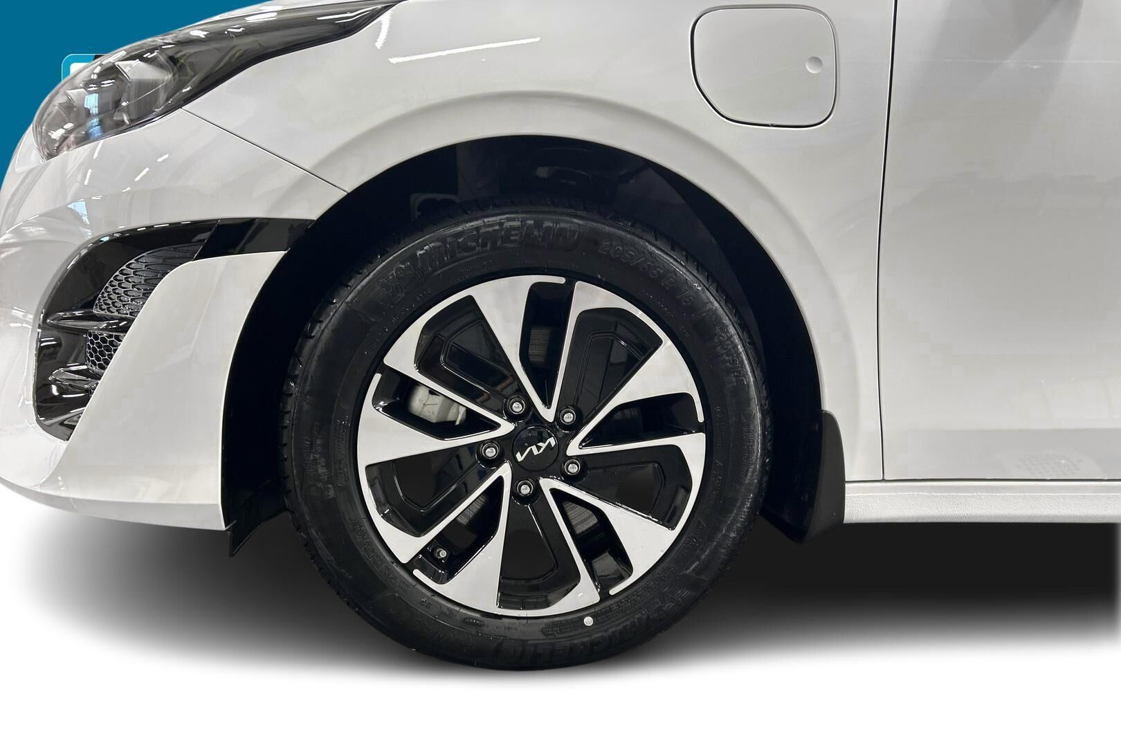 Kia Ceed iso kuva 17