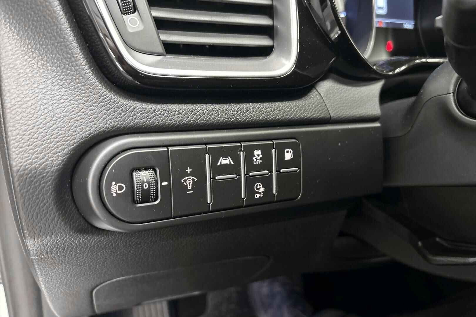 Kia Ceed iso kuva 22