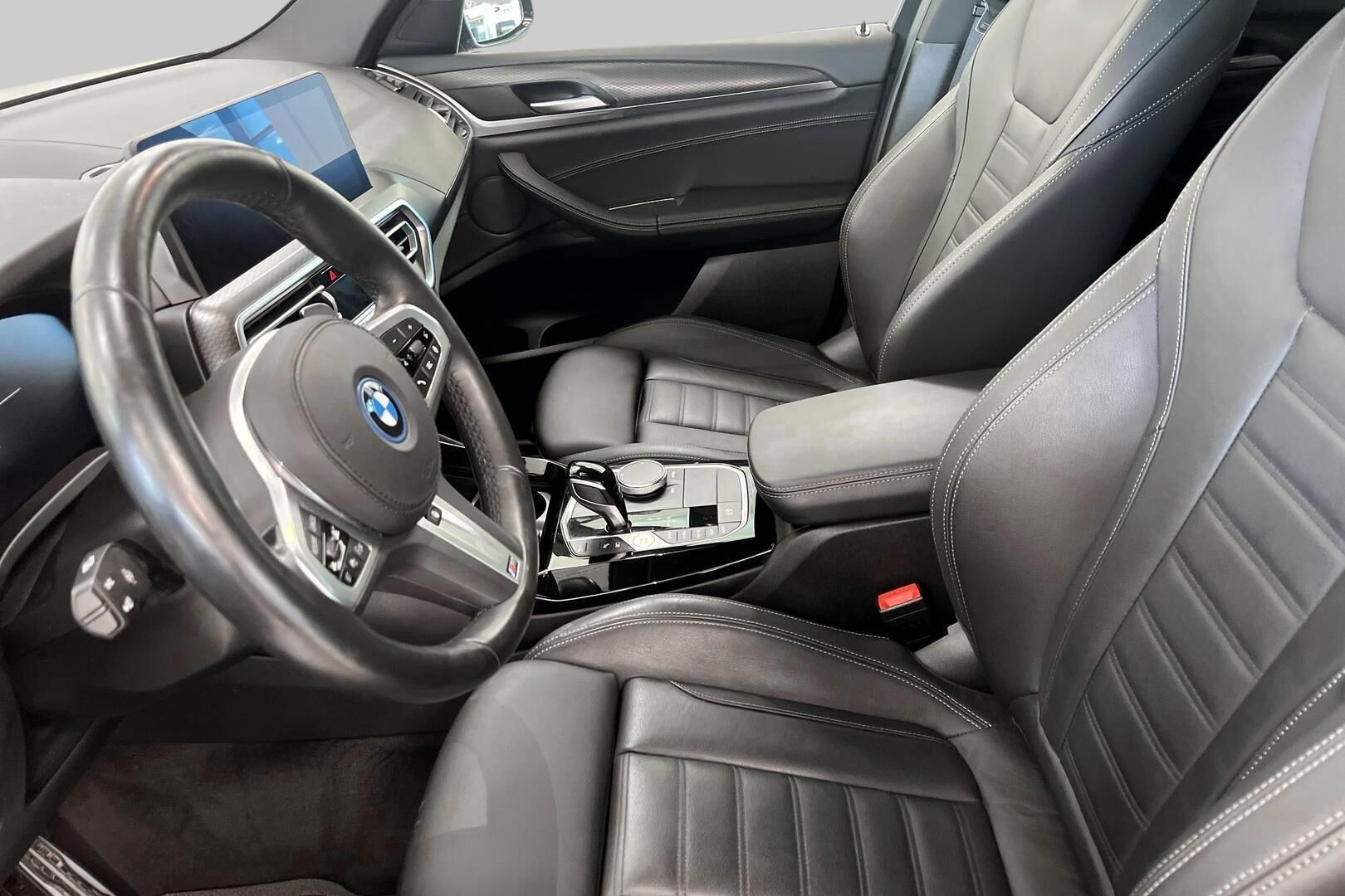 BMW X3 iso kuva 19