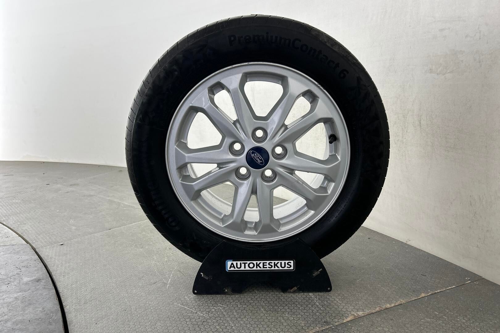 FORD Transit Connect iso kuva 12