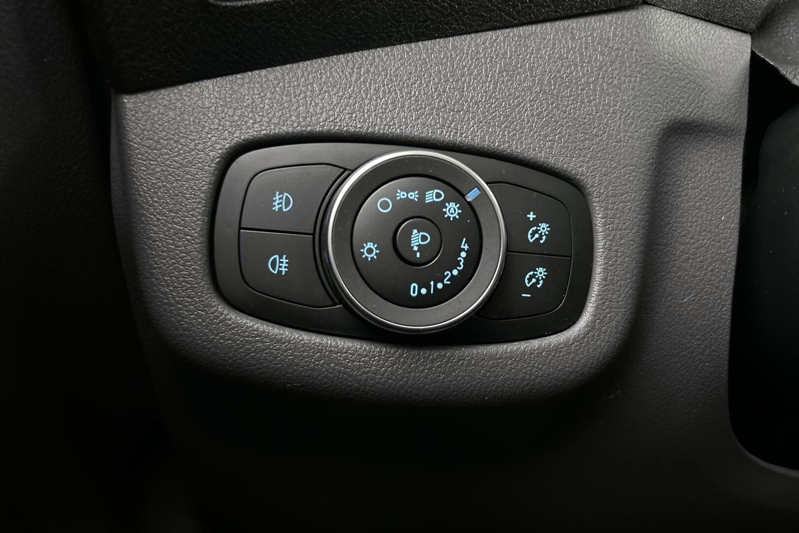 FORD Transit Connect iso kuva 18