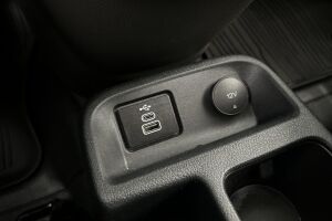 FORD Transit Connect esikatselu 26