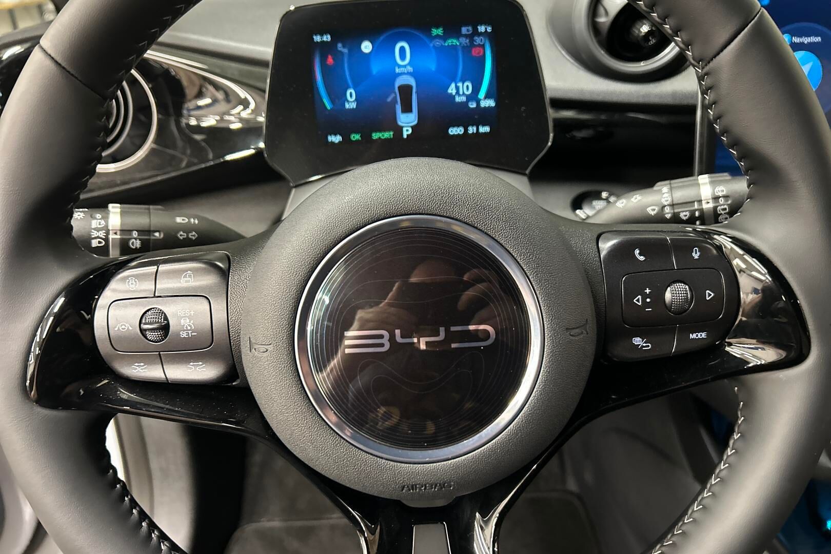 BYD Dolphin iso kuva 18