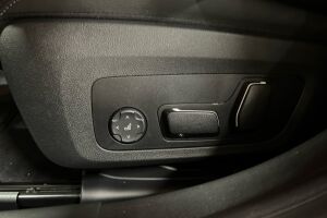 BMW I4 M50 esikatselu 16