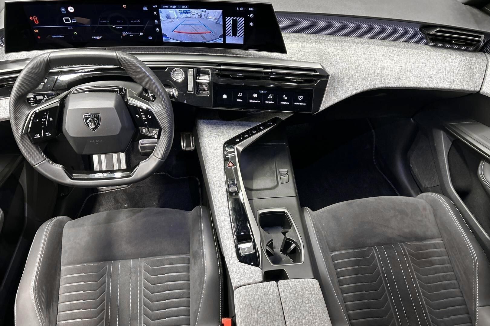 Peugeot 5008 iso kuva 10