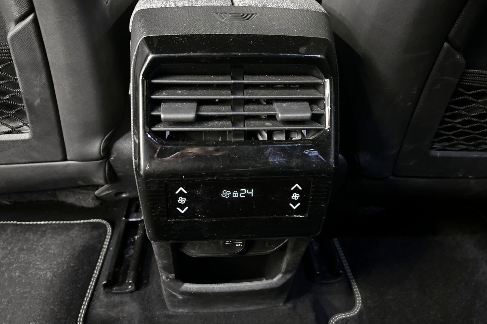 Peugeot 5008 iso kuva 21