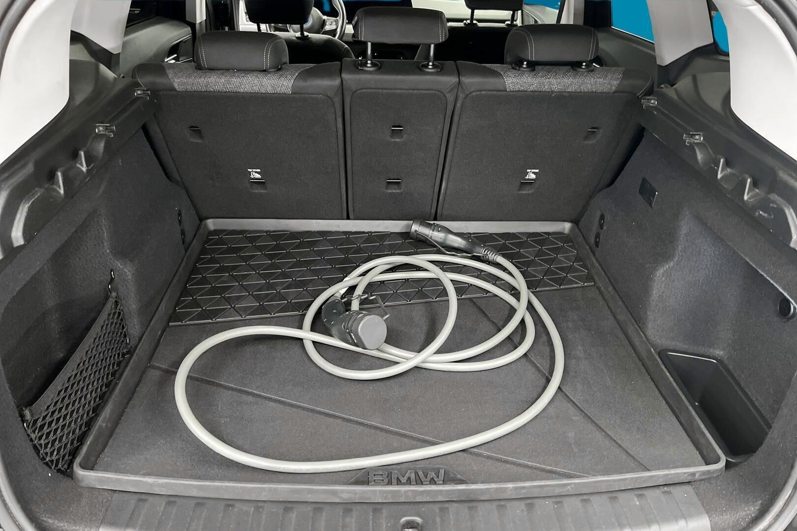 BMW X1 iso kuva 8