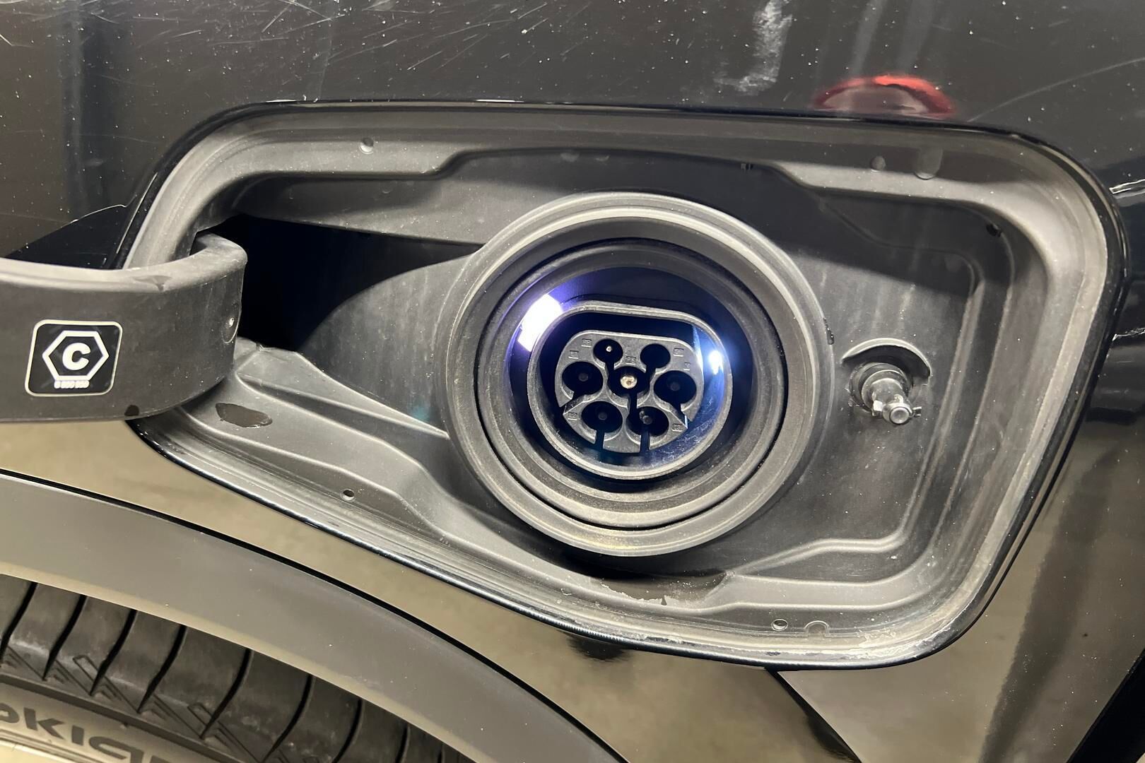 BMW X1 iso kuva 14