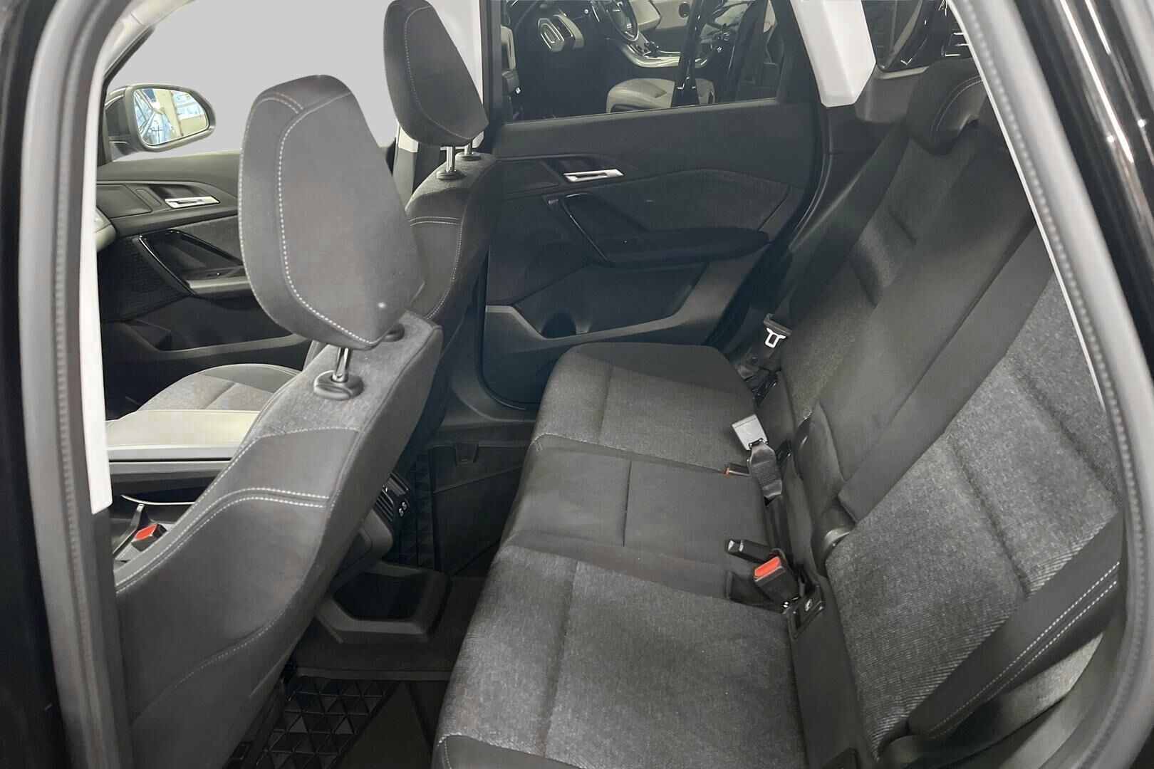 BMW X1 iso kuva 7