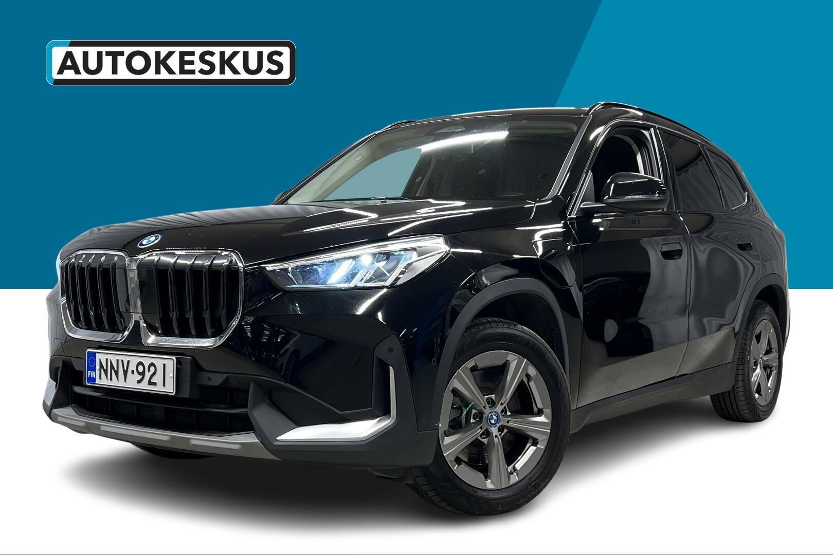 BMW X1 iso kuva 17